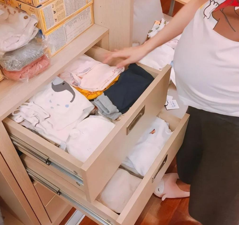 “破水生男孩，见红生女孩”？医生这么说，孕妈和家人要提前知晓