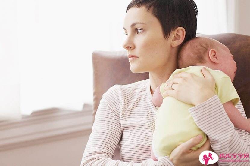 女人产后抑郁怎么办，女性产后容易患什么疾病