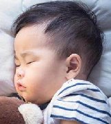 收服高需求宝宝，七招助好眠