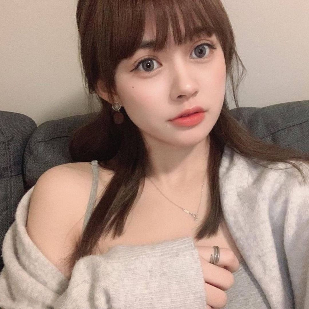 大眼甜心正妹「沙滩秀比基尼」樱桃 雪白肌肤＋浑圆美乳让人好心动！