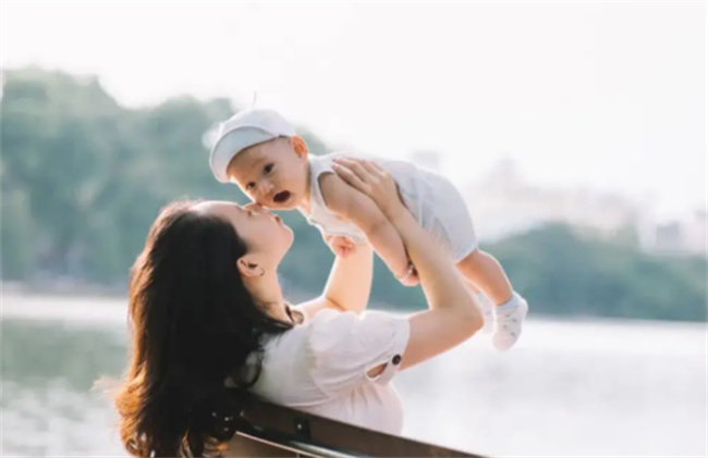 孩子长牙晚是怎么回事（可能是缺钙）