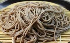 荞麦面减肥的科学之道：营养、蛋白质与健康