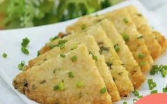 巧变剩米饭为幸福早餐，香米饼的专业制作秘诀