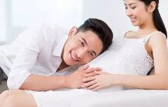 如何挑选新鲜美味的榴莲：孕妇与准爸爸必知技巧