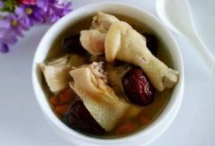 孕妇的鸡汤：滋补孕期的美味选择