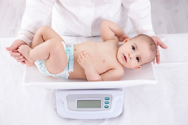 妈妈吃什么可以使母乳喂养增加体重,健康和全面发育?