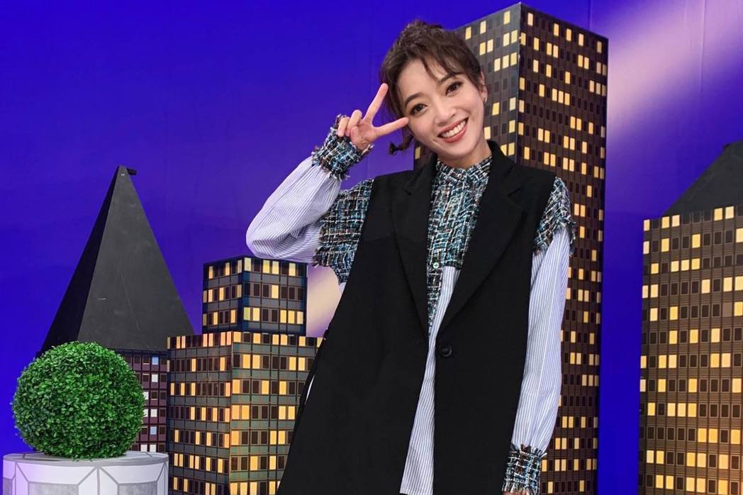 贝童彤女儿抽公幼「只有3个名额」叹：要上学怎么那么难