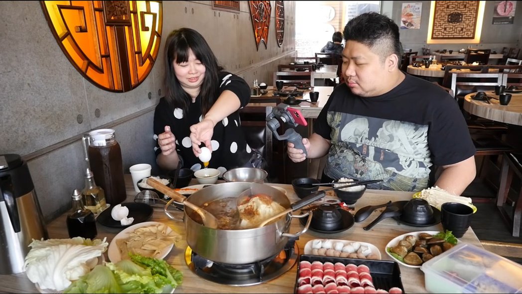 统神正妹老婆003曝光网惊丰满少妇「怎么胖那么多」
