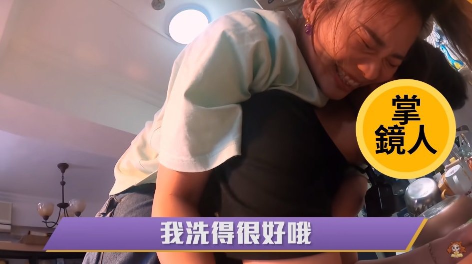 董仔放闪当「甜蜜的负担」 男友泄她体重狂吐槽笑翻网友