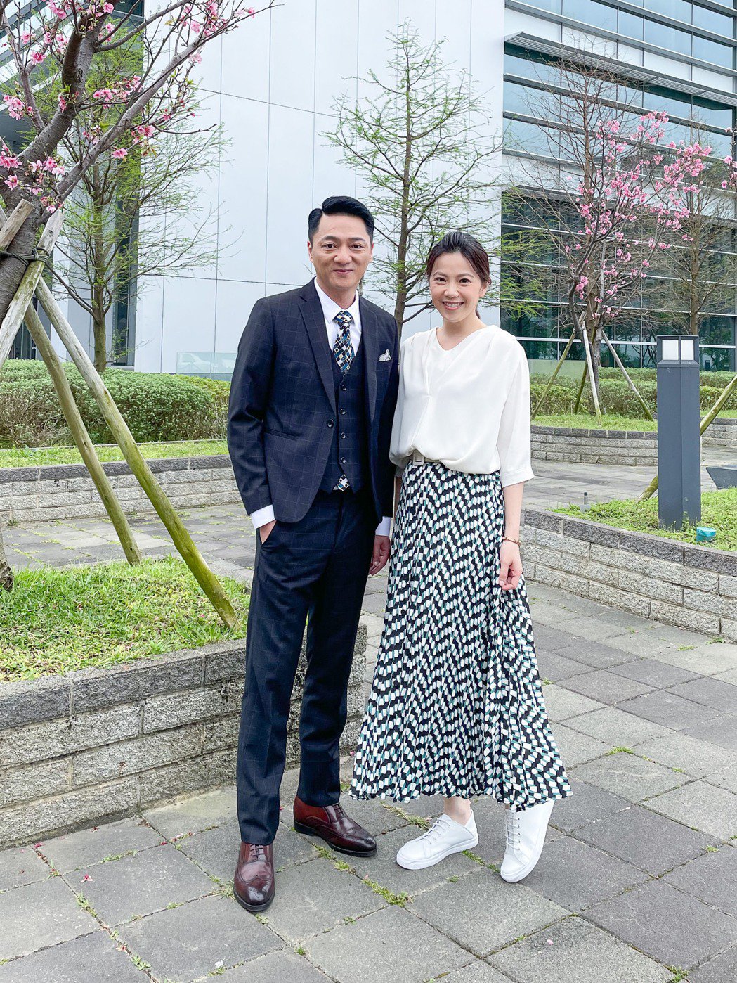 「多情」如萍回来了廖苡乔热线身心科4小时求救