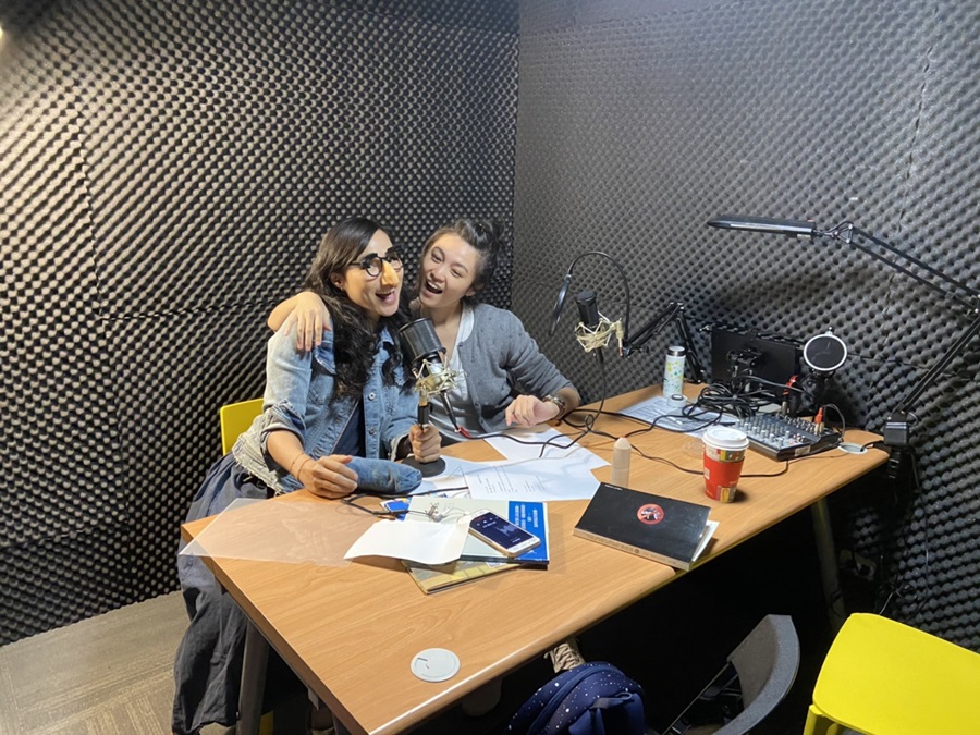 宅女小红上PODCAST大聊产后、产后漏尿、哺乳后八字奶…闺蜜话题无极限