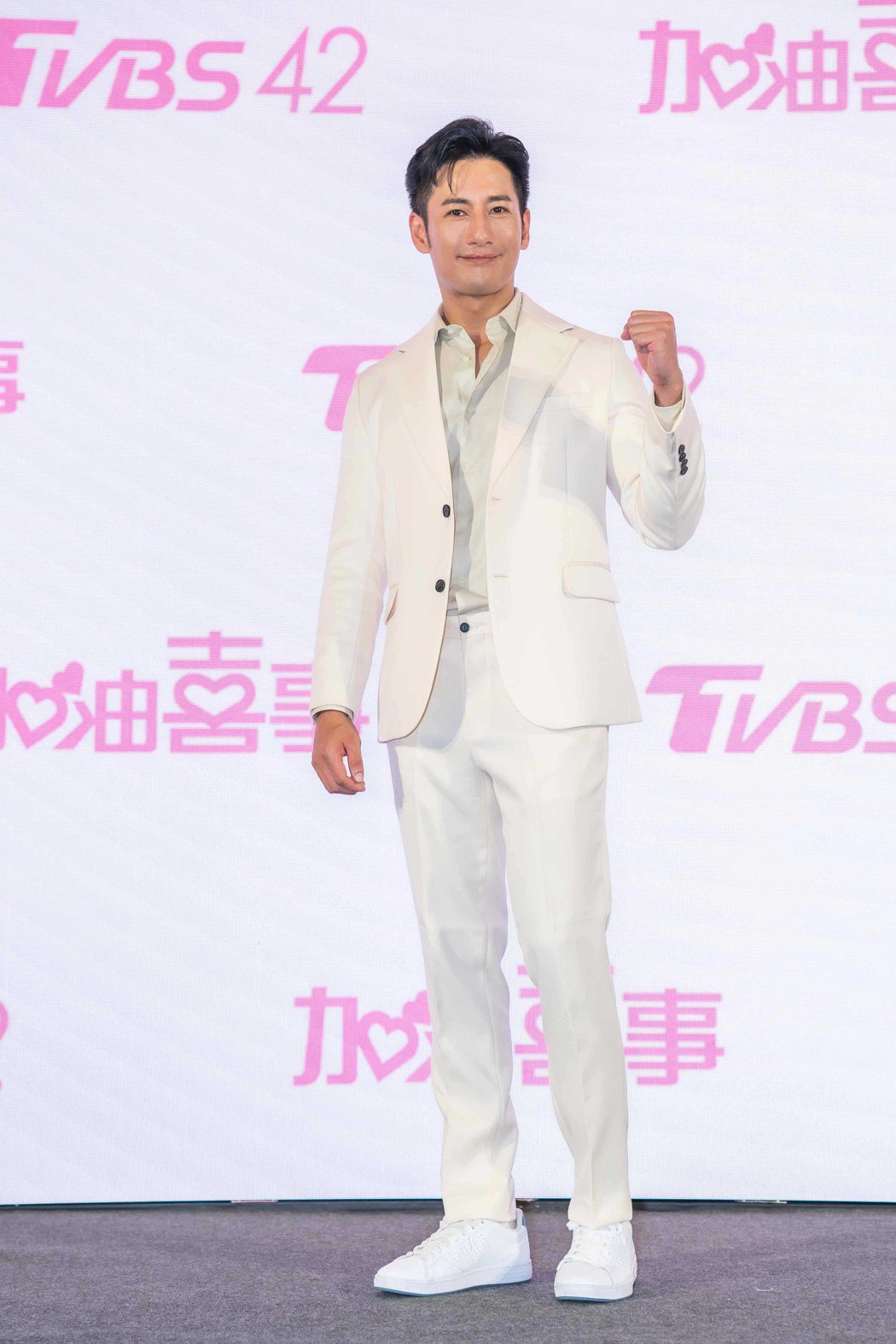 才刚放送火辣内衣照周晓涵预告新戏有「裸体」画面