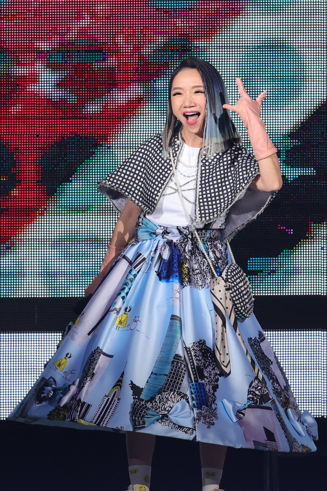 陶晶莹合体5大咖女星「星光爆表」网狂赞：才女大集合