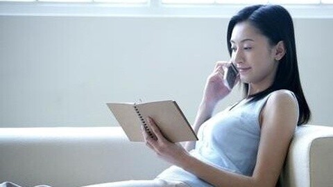 产后月经中期出血是为什么？