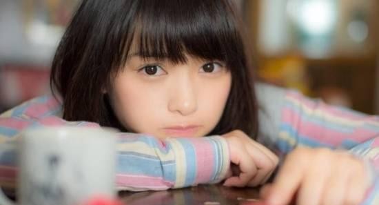 “万年一遇的美少女”——太田萝莉 　　AKB系也不甘示弱，NMB48里就有这么一位“一万年才出一个的美少女”——太田萝莉，因其已经超出“千”的范围，一下子吸引不少关注。
