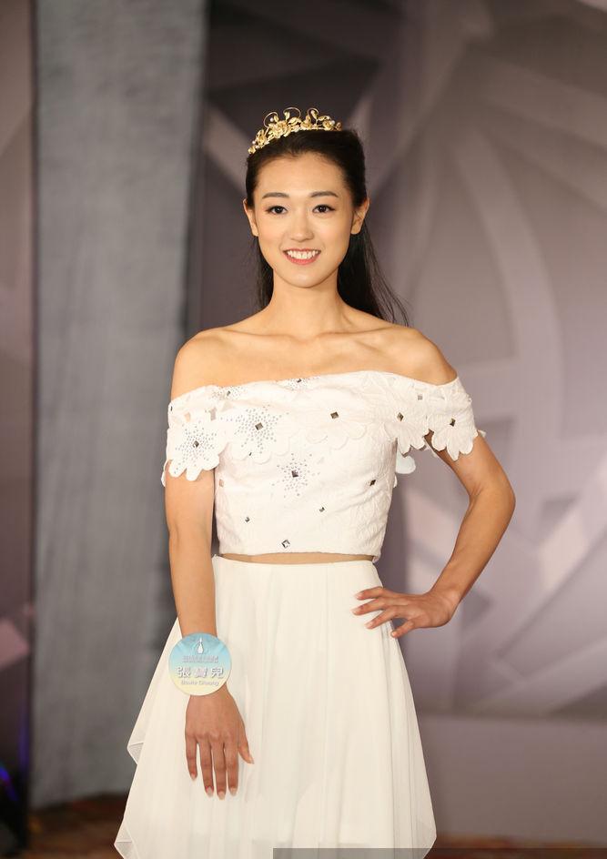 香港小姐20位入围佳丽,香港小姐入围者合影,合影,佳丽落泪,雷咏琪 苏韵姿,2016香港小姐20强今日诞生！大会先安排30位入围佳丽以优雅造型现身记者会，并轮流以猫步登场。现场气氛紧张，更有不少佳丽落泪。。。