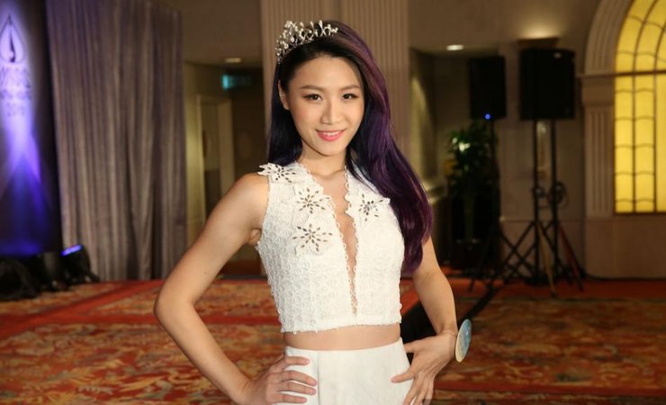香港小姐20位入围佳丽,香港小姐入围者合影,合影,佳丽落泪,雷咏琪 苏韵姿,2016香港小姐20强今日诞生！大会先安排30位入围佳丽以优雅造型现身记者会，并轮流以猫步登场。现场气氛紧张，更有不少佳丽落泪。。。