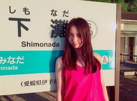 日本人气名模佐佐木希