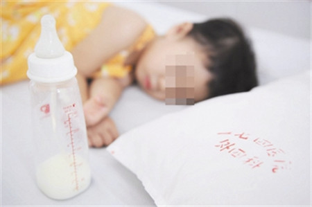 雅培奶粉性早熟事件 雅培奶粉被曝致女婴性早熟