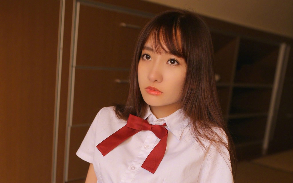 学生萌妹学生装 阳光下的少女在闪闪发光