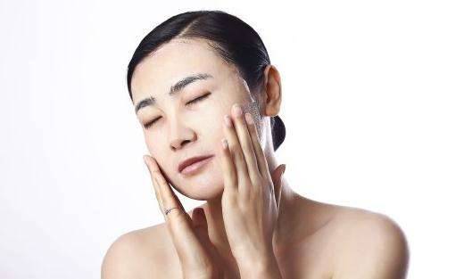 秋季女性护肤小技巧