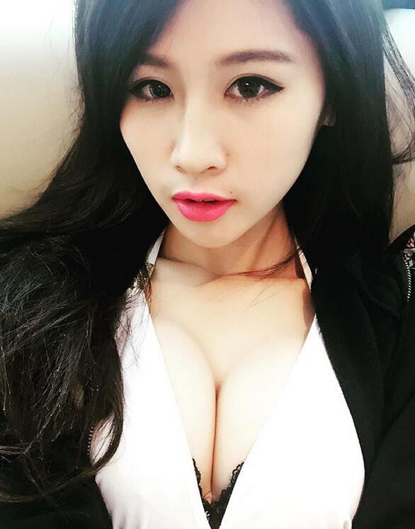 台湾高铁員工正妹Chang Pee...真实接触