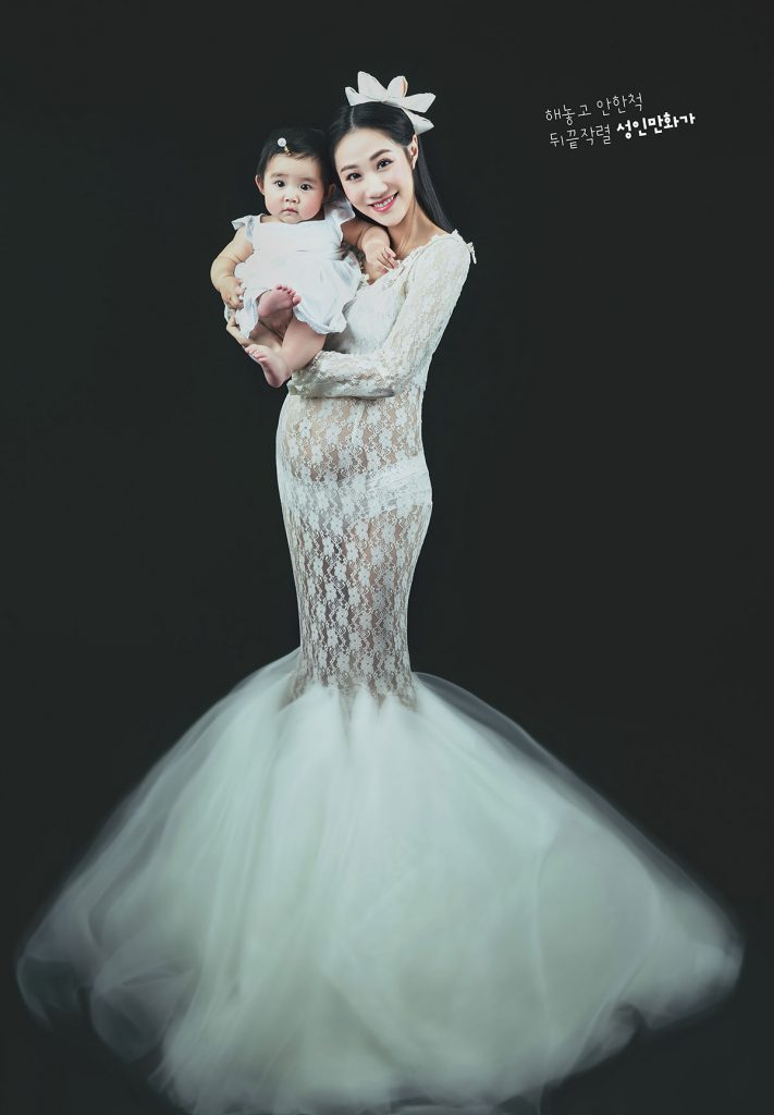 鱼美人妈妈怀孕7个月孕妇照写真摄影