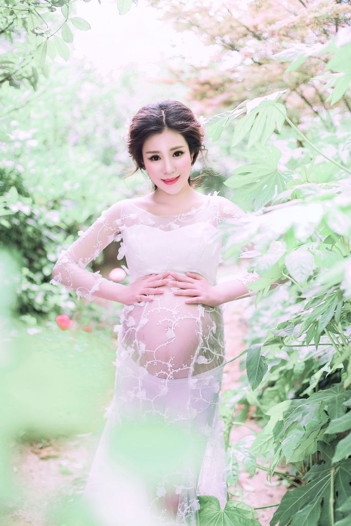 小清新美女怀孕照写真