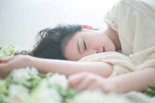 成年女人尿床怎么回事