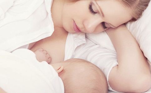 产后母乳过多也困扰 这样处理不浪费