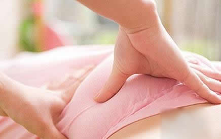 女人如何大胸:分享按摩丰胸手法和技巧