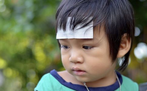宝宝三天两头发烧感冒起疹子 宝妈们应该这么做！