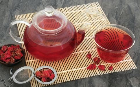 痛经太折磨人了 女人请试试中医针灸法止痛