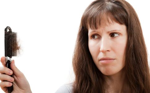 女性脱发怎么办 做好5点改善脱发症状