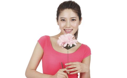 乳腺增生的症状表现 乳房疼痛爱生气