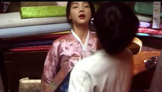第一次的感觉详细的怎么形容：疼痛还是舒服网友给出答案