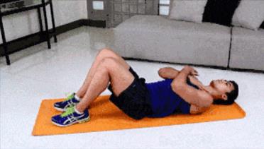 卷腹的正确做法图示：做了这么久的卷腹你做对了吗？