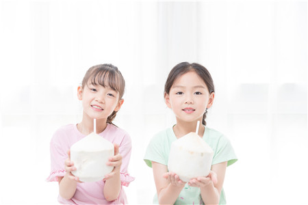 儿童过敏性鼻炎长大后会自愈吗