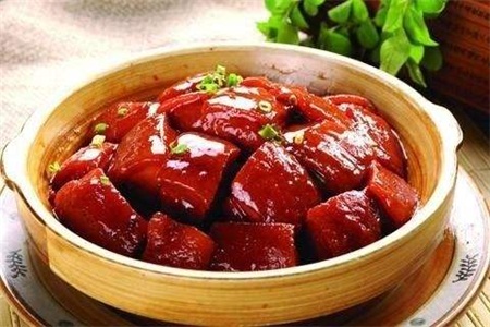 红烧肉的做法肉酥醇香,年夜饭菜谱中必不可少的经典菜