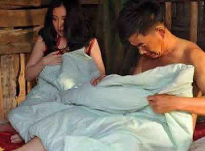 第一次血多吗？女性第一次出血什么样子的