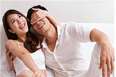 做爱姿势用哪种比较好？第一次性生活需要知道的事情