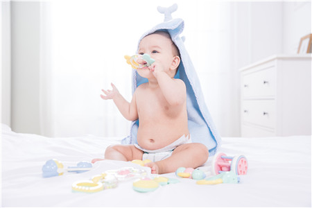 婴儿腹胀为什么会不停吃奶