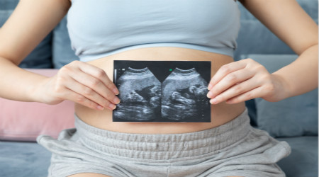 怀孕初期肚子疼怎么回事?可能有这几种情况,不能大意!