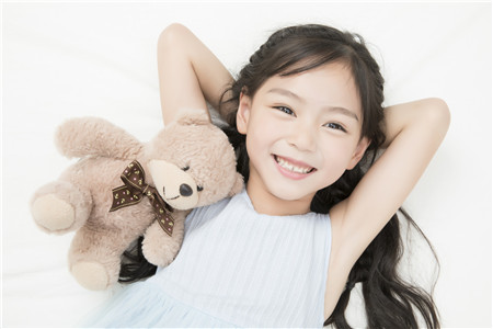 怀女儿乳房有什么特征