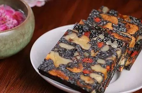 哺乳期吃阿胶可以下奶吗