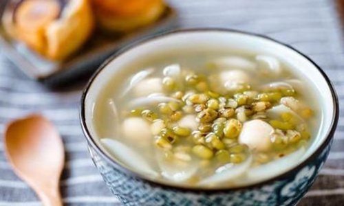 口腔溃疡吃什么好的快？口腔溃疡发病之后这些食物必备
