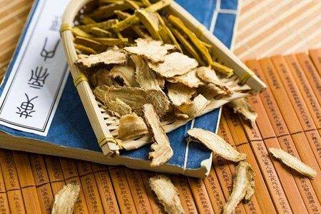 当归的功效与作用 当归黄芪泡水喝对女生有什么好处