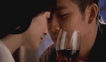 怎么舌吻怎么做 男女激情舌吻GIF图解 怎么舌吻怎么做 男女激情舌吻GIF图解