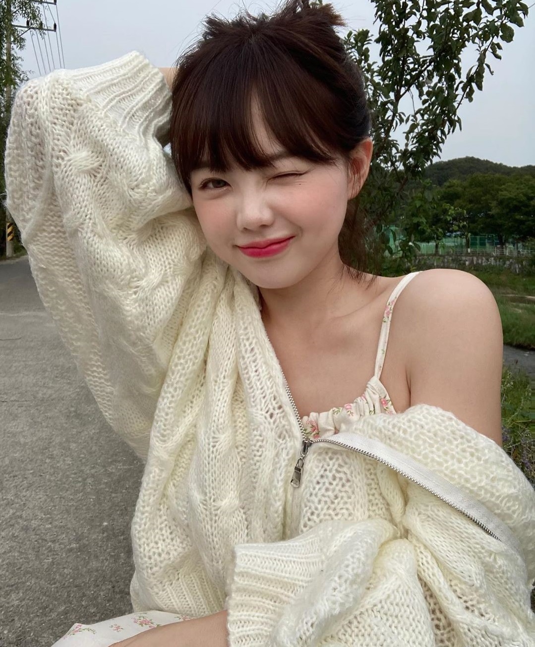 韩国合法萝莉「홍영기」稚嫩童颜宛如小学生 前凸后翘「丰满身材」肉感十足