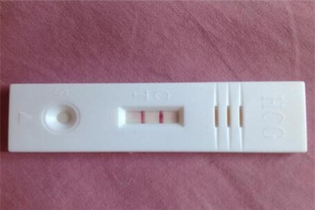 揭秘女性验孕棒一深一浅是怀孕了吗